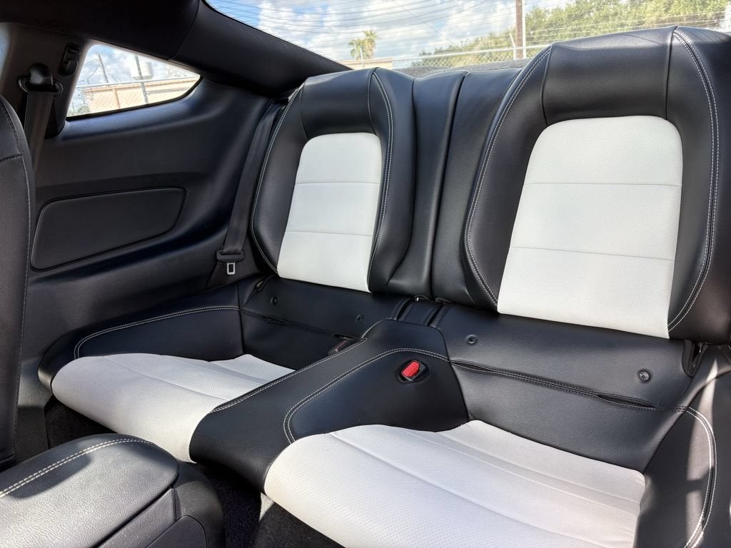 2023 Ford Mustang EcoBoost