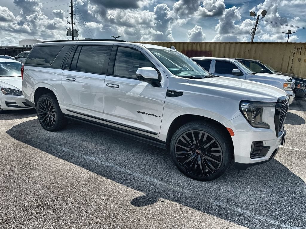 2023 GMC Yukon XL Denali