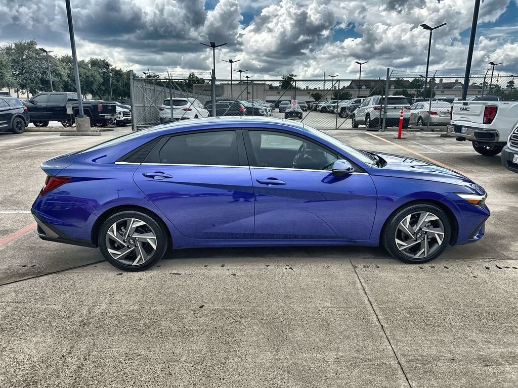 2024 Hyundai Elantra Limited
