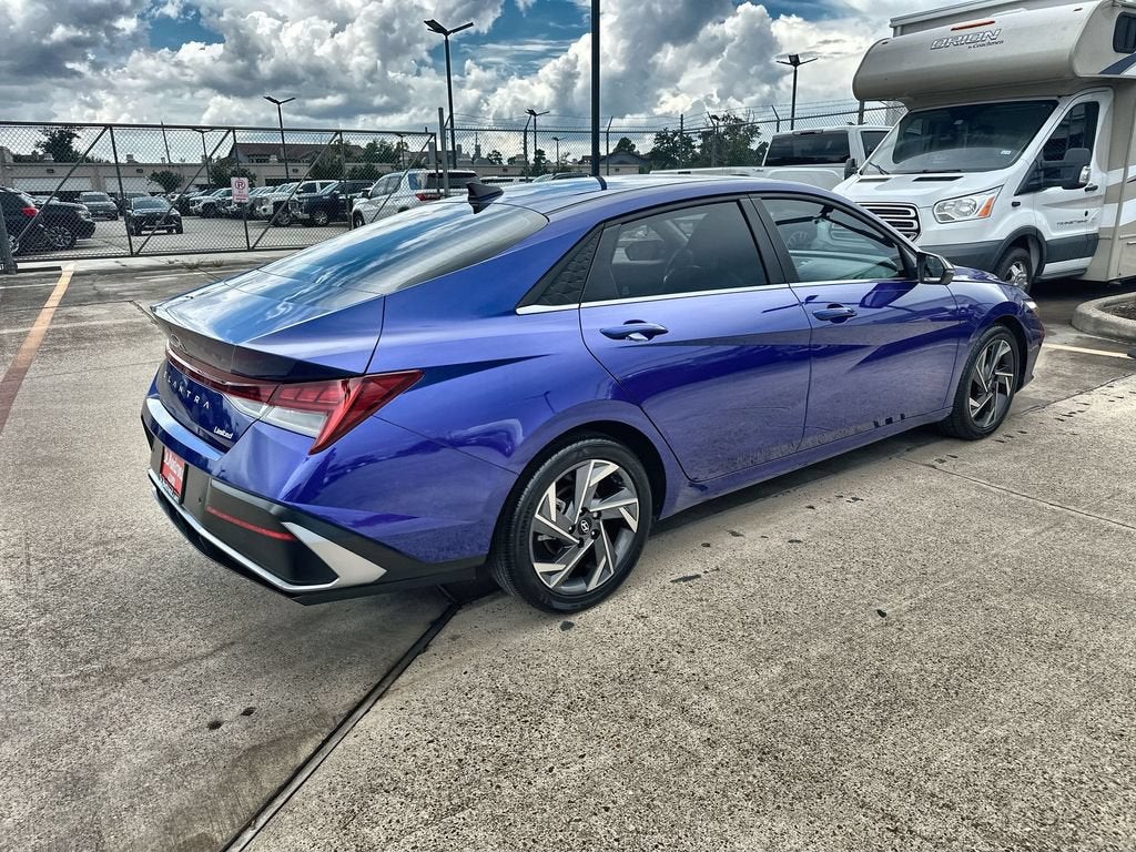 2024 Hyundai Elantra Limited