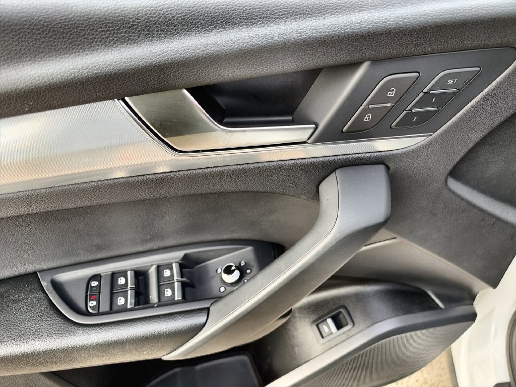 2025 Audi Q5 S line Premium