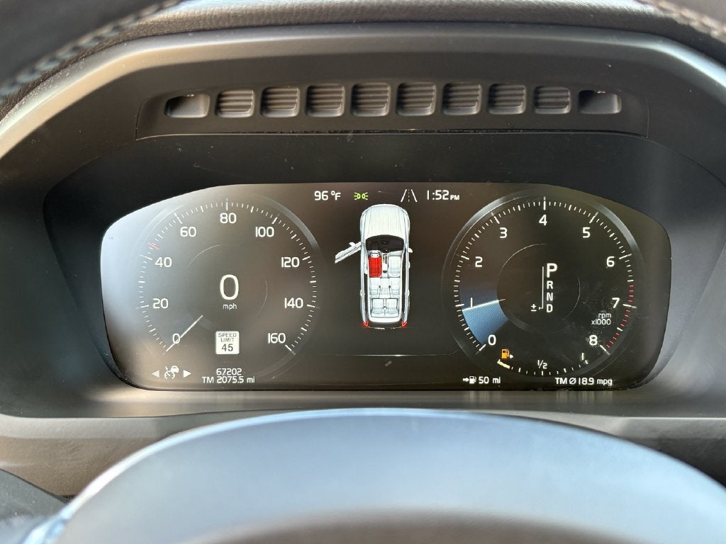 2020 Volvo XC90 Momentum