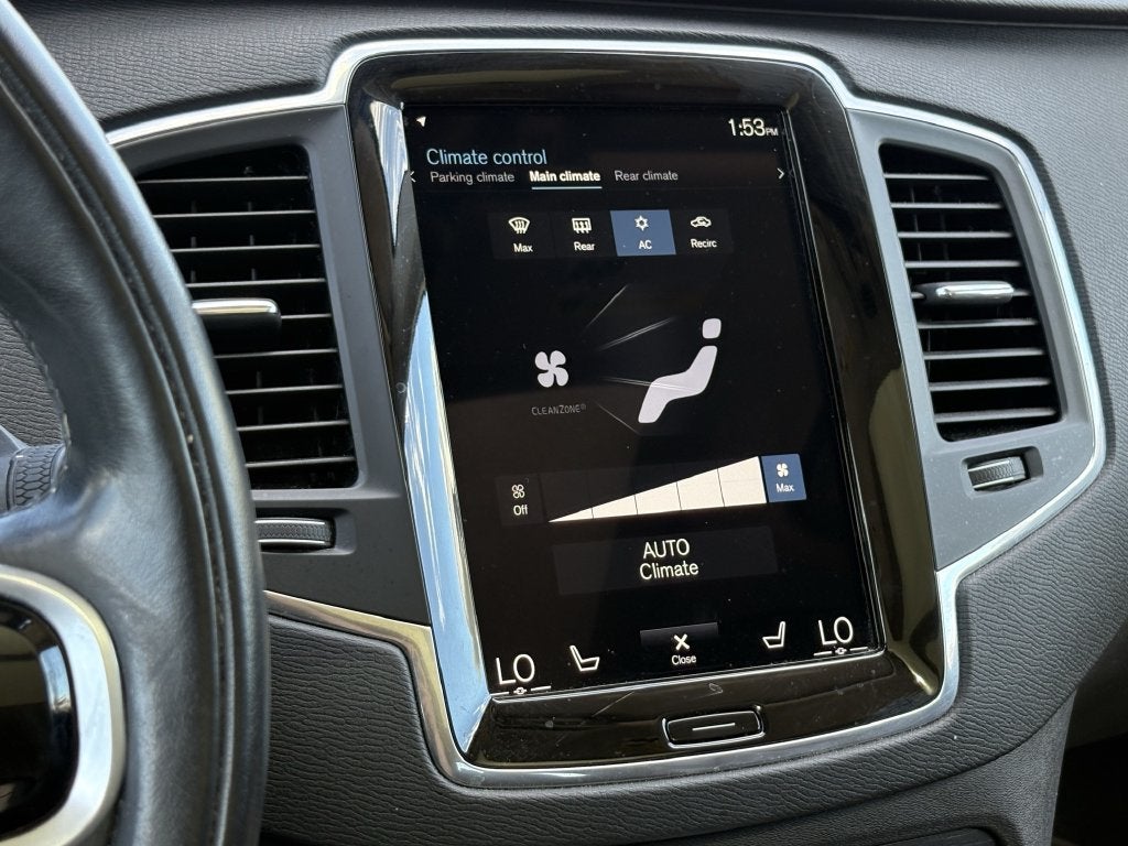 2020 Volvo XC90 Momentum