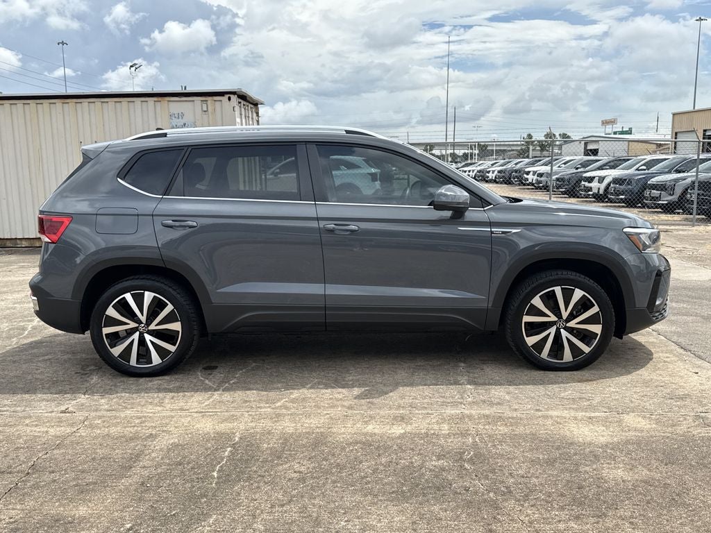 2024 Volkswagen Taos 1.5T SE