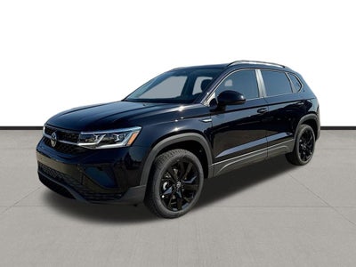 2024 Volkswagen Taos 1.5T SE Black