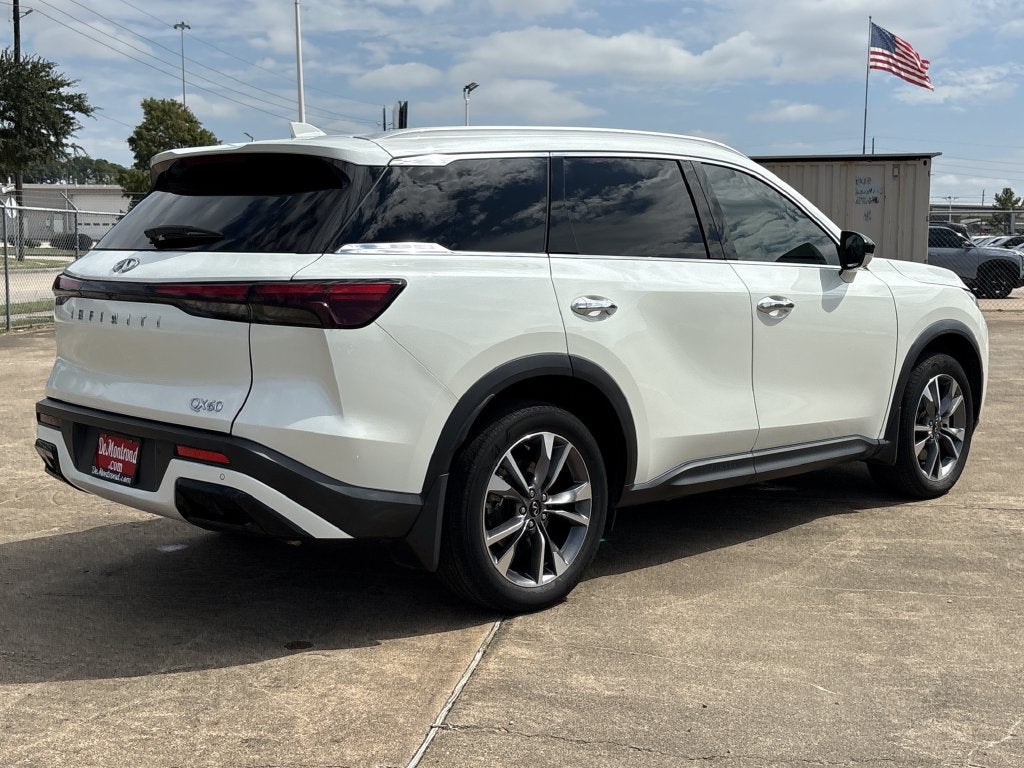 2024 INFINITI QX60 LUXE
