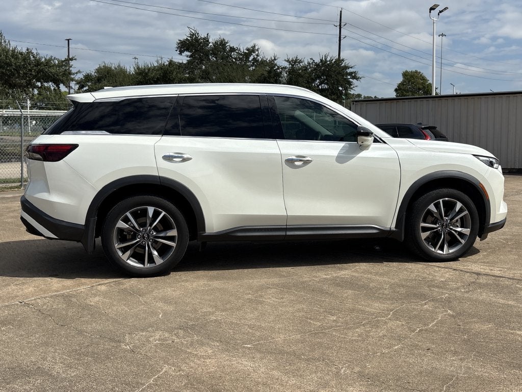 2024 INFINITI QX60 LUXE
