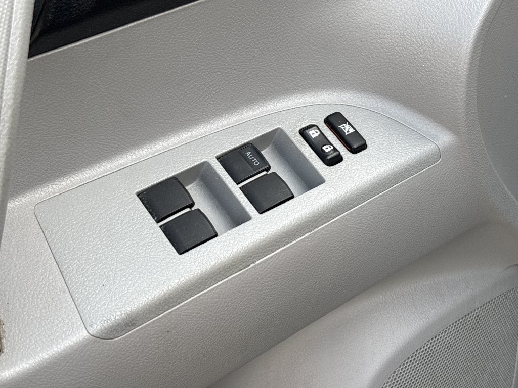 2010 Toyota Highlander Base