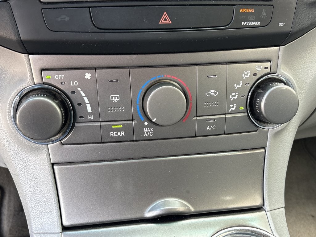 2010 Toyota Highlander Base