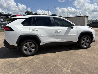 2025 Toyota RAV4 Hybrid LE