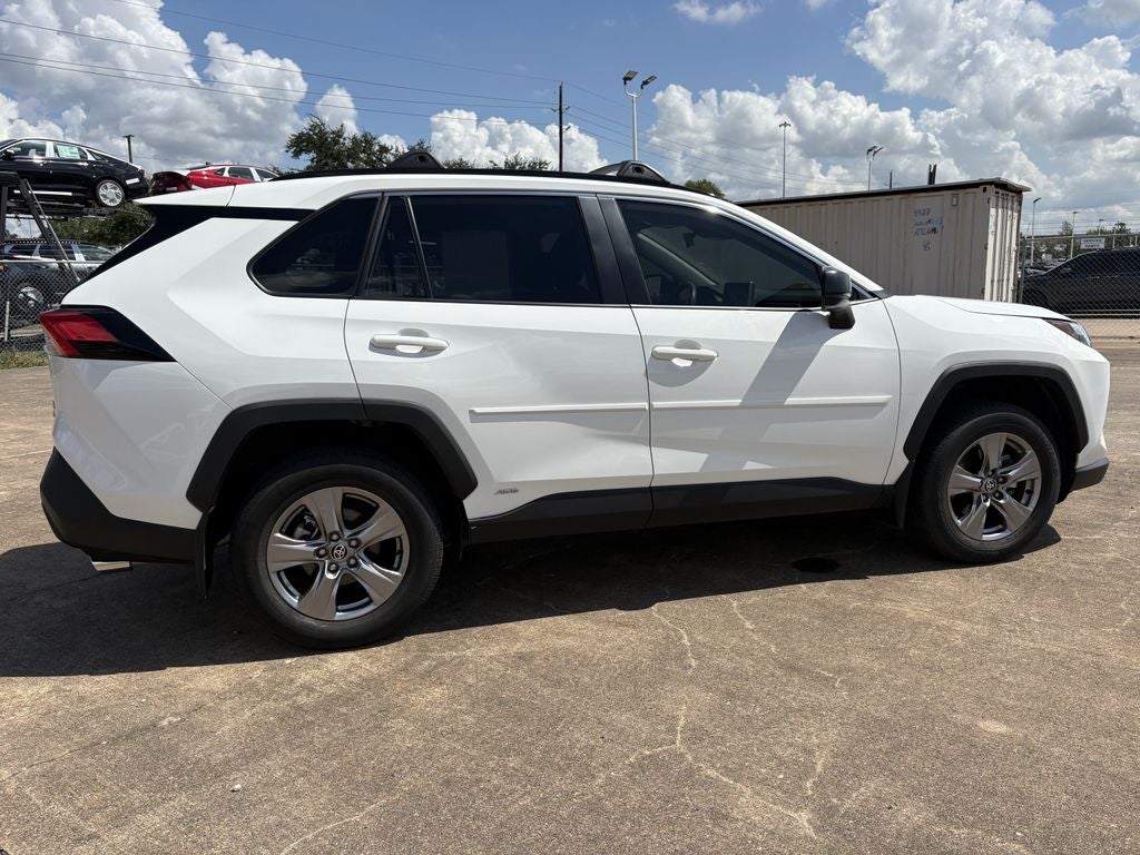 2025 Toyota RAV4 Hybrid LE