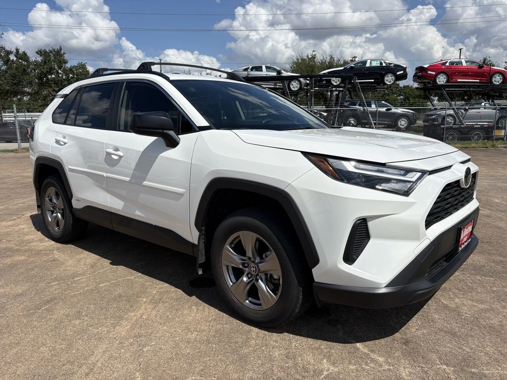 2025 Toyota RAV4 Hybrid LE