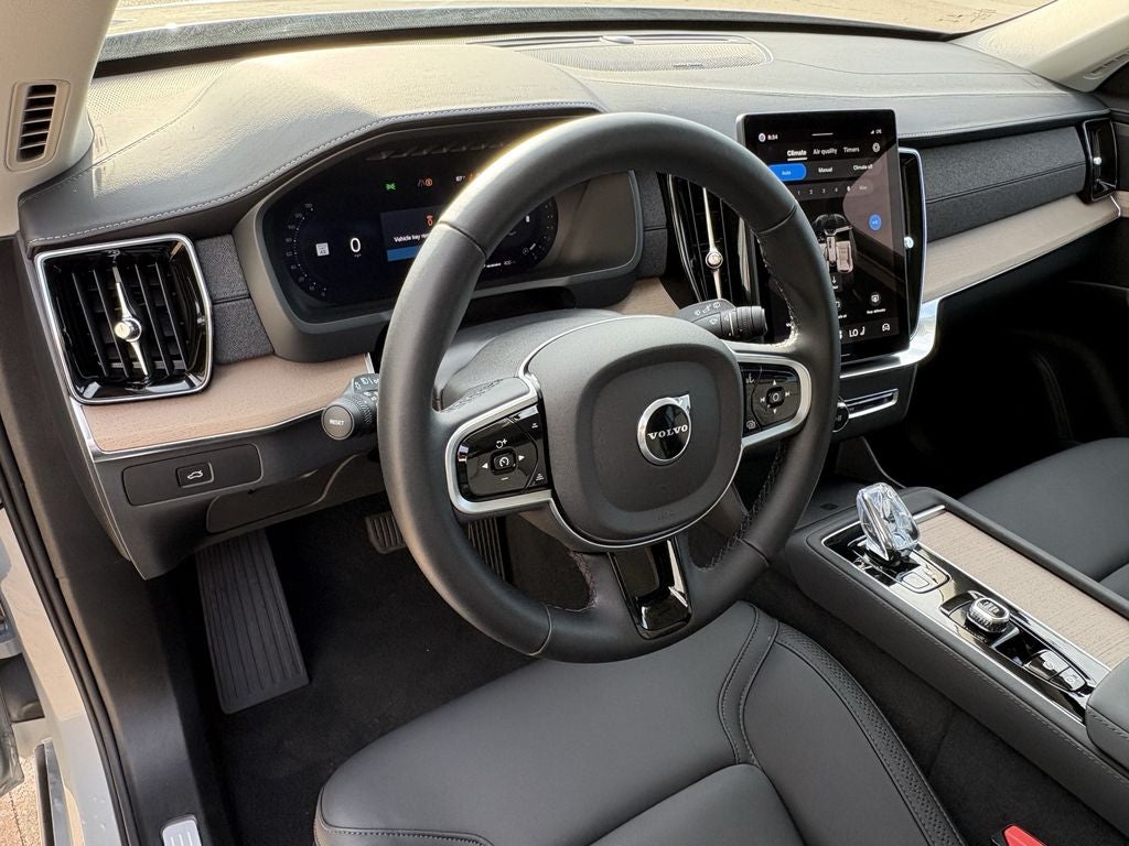 2026 Volvo XC90 B6 Plus 7-Seater