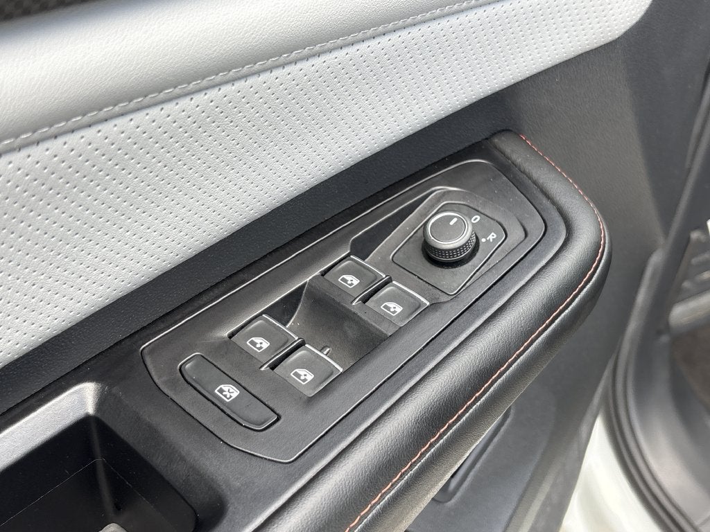 2024 Volkswagen Atlas 2.0T Peak Edition SEL
