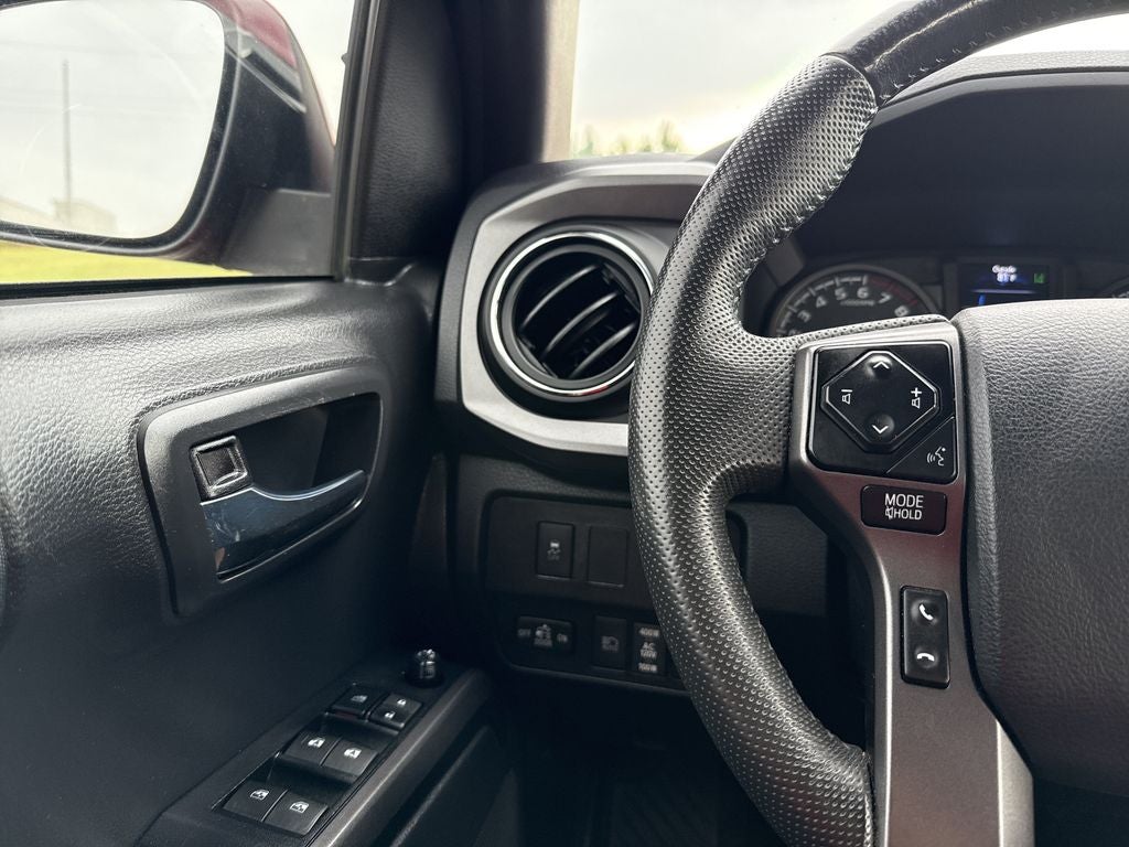 2022 Toyota Tacoma TRD Sport V6