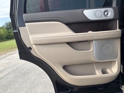 2022 Lincoln Navigator Reserve