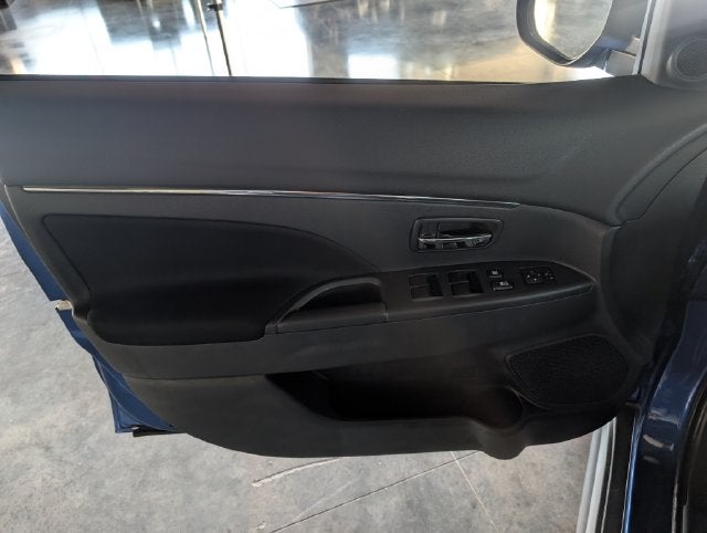 2027 Mitsubishi Outlander Sport Base