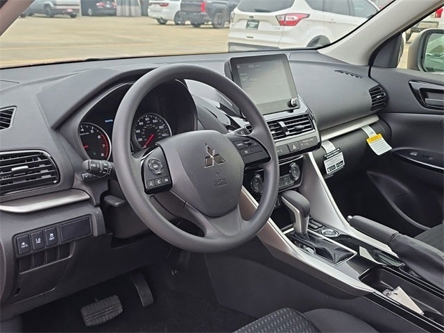 2025 Mitsubishi Eclipse Cross LE