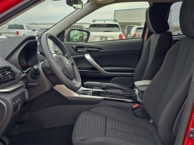 2025 Mitsubishi Eclipse Cross LE