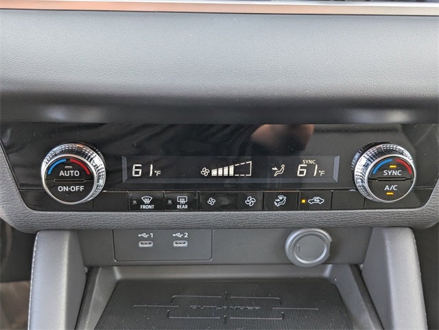 2025 Mitsubishi Outlander ES