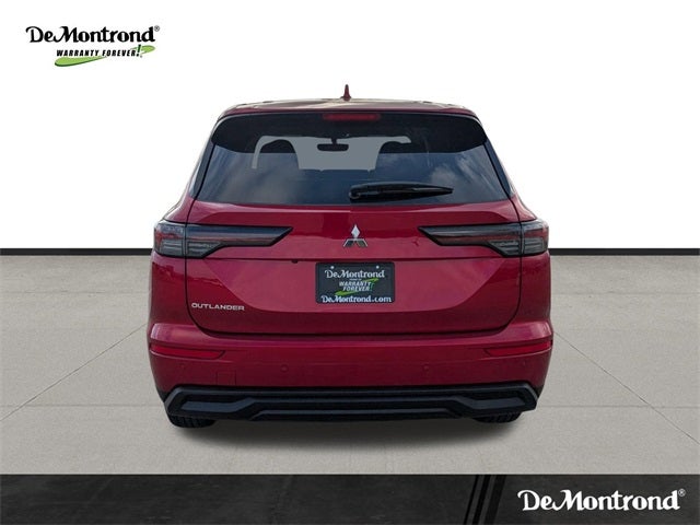 2025 Mitsubishi Outlander ES