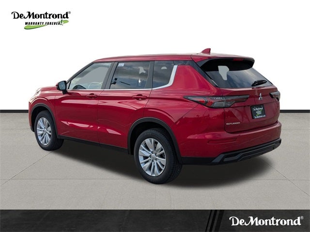 2025 Mitsubishi Outlander ES