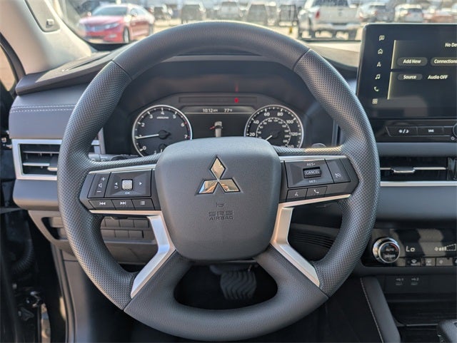 2026 Mitsubishi Outlander ES