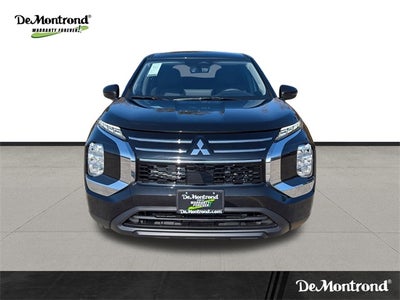 2026 Mitsubishi Outlander ES