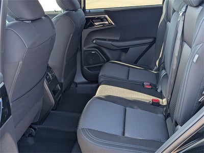 2026 Mitsubishi Outlander ES