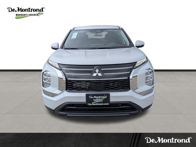 2026 Mitsubishi Outlander ES