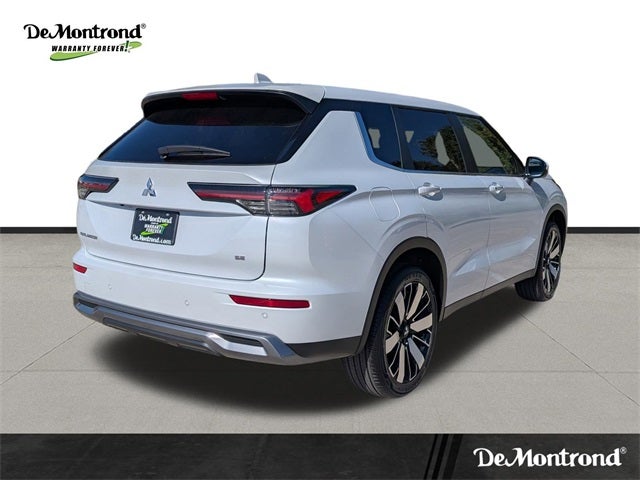 2025 Mitsubishi Outlander SE