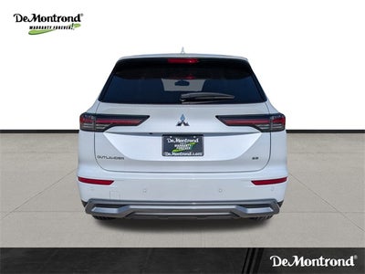 2025 Mitsubishi Outlander SE