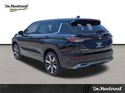 2025 Mitsubishi Outlander SE