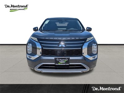 2025 Mitsubishi Outlander SE