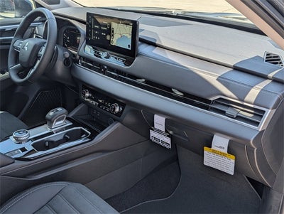 2025 Mitsubishi Outlander SE