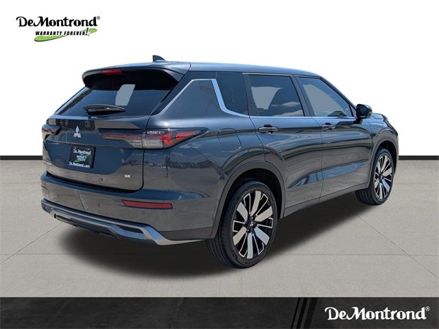 2025 Mitsubishi Outlander SE