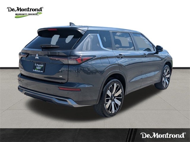 2025 Mitsubishi Outlander SE