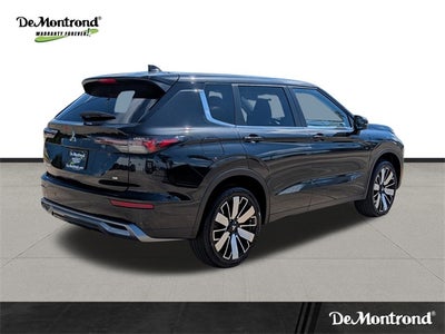 2025 Mitsubishi Outlander SE