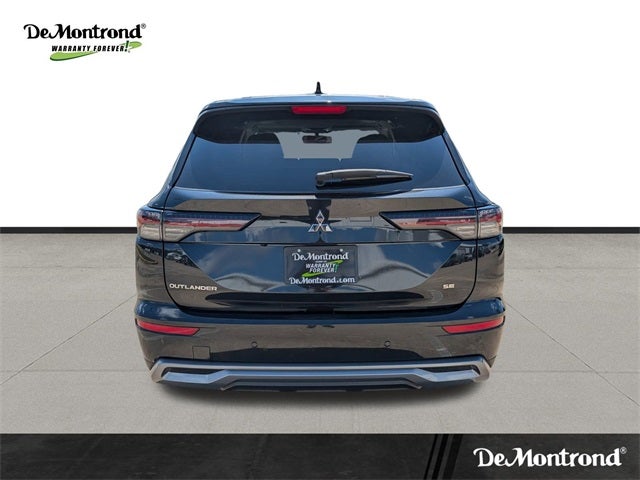 2025 Mitsubishi Outlander SE