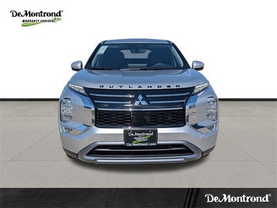 2025 Mitsubishi Outlander SE