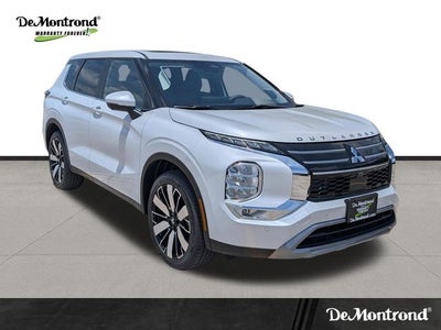 2026 Mitsubishi Outlander SE