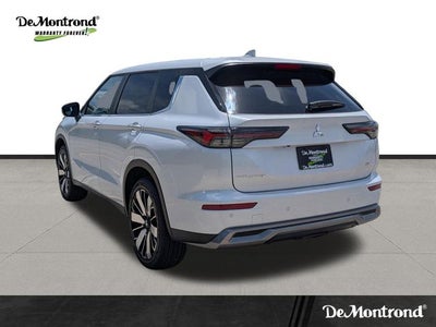 2026 Mitsubishi Outlander SE