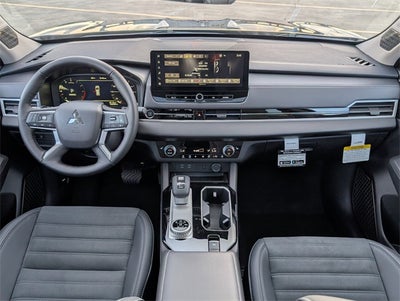 2026 Mitsubishi Outlander SE