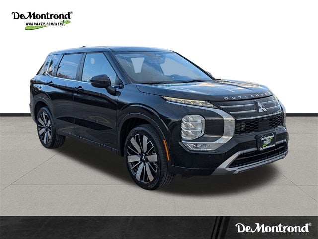 2026 Mitsubishi Outlander SE