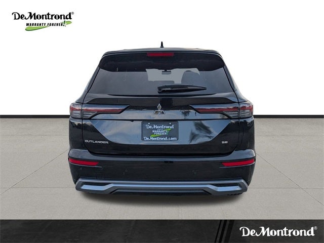 2026 Mitsubishi Outlander SE