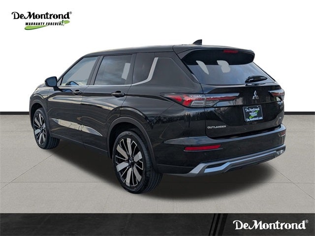 2026 Mitsubishi Outlander SE