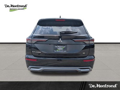 2026 Mitsubishi Outlander SE