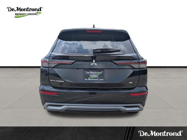 2026 Mitsubishi Outlander SE