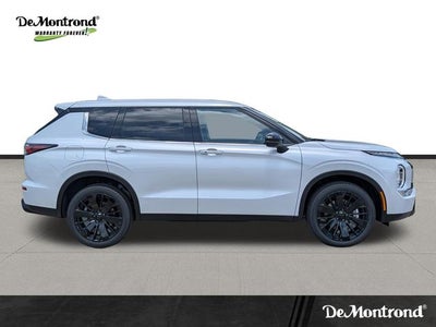 2026 Mitsubishi Outlander LE