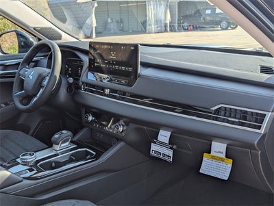 2026 Mitsubishi Outlander SE